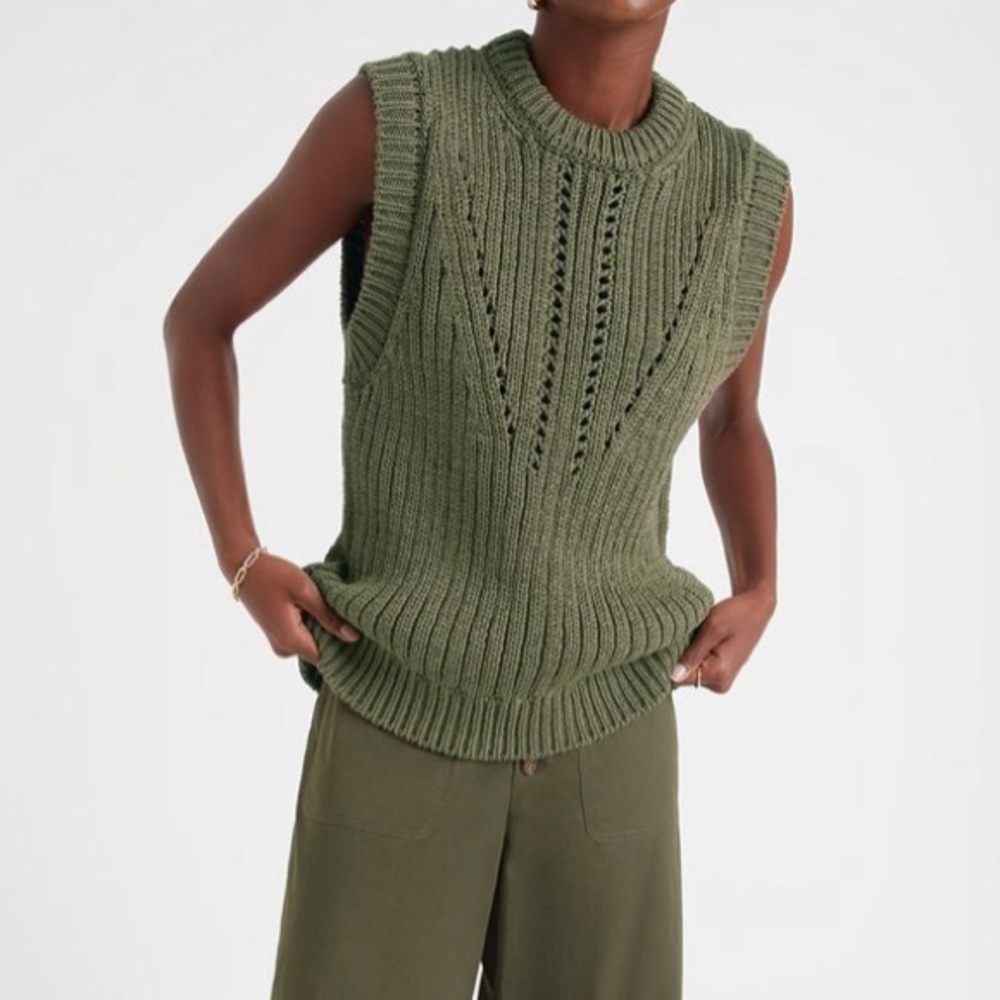 G Label by Goop Olive Sleeveless Knit Sweater